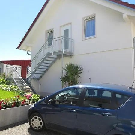 Nussbaum Apartment *