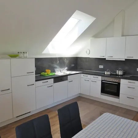 Apartamento Hoedingen, Bernhard Vogler