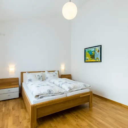 Apartment Ferienwohnungen Hoedingen, Bernhard Vogler *