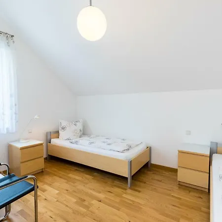 Apartment Ferienwohnungen Hoedingen, Bernhard Vogler *